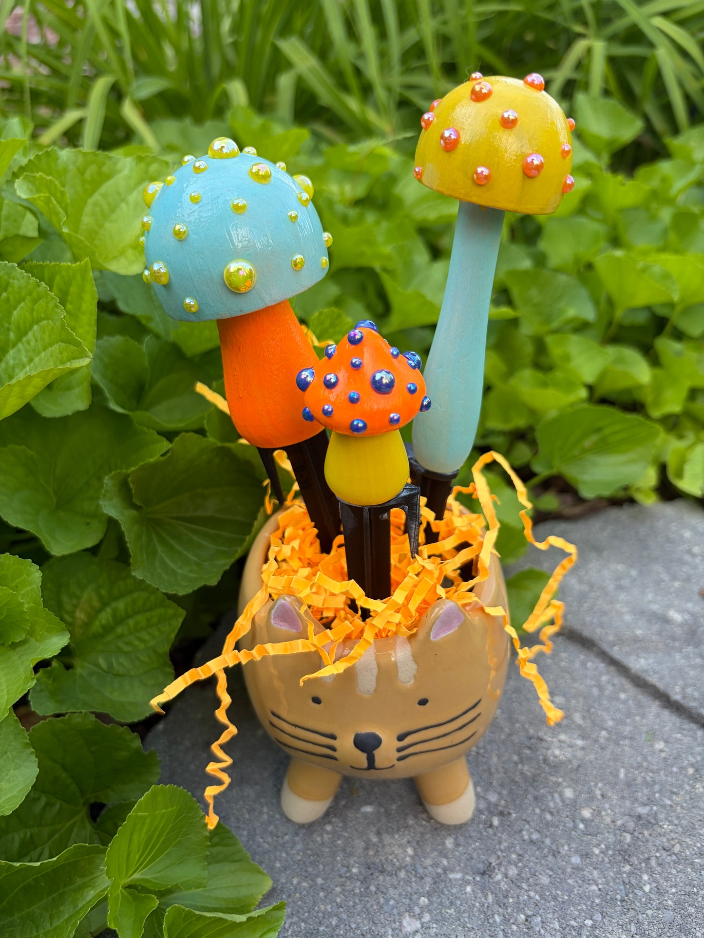 Thunder Mushroom Stakes - Neon Caruso Set
