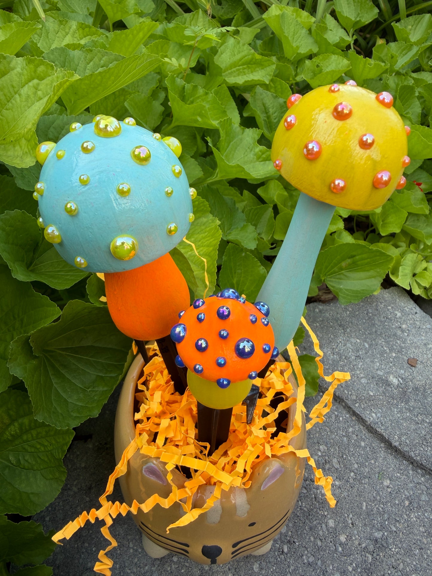 Thunder Mushroom Stakes - Neon Caruso Set